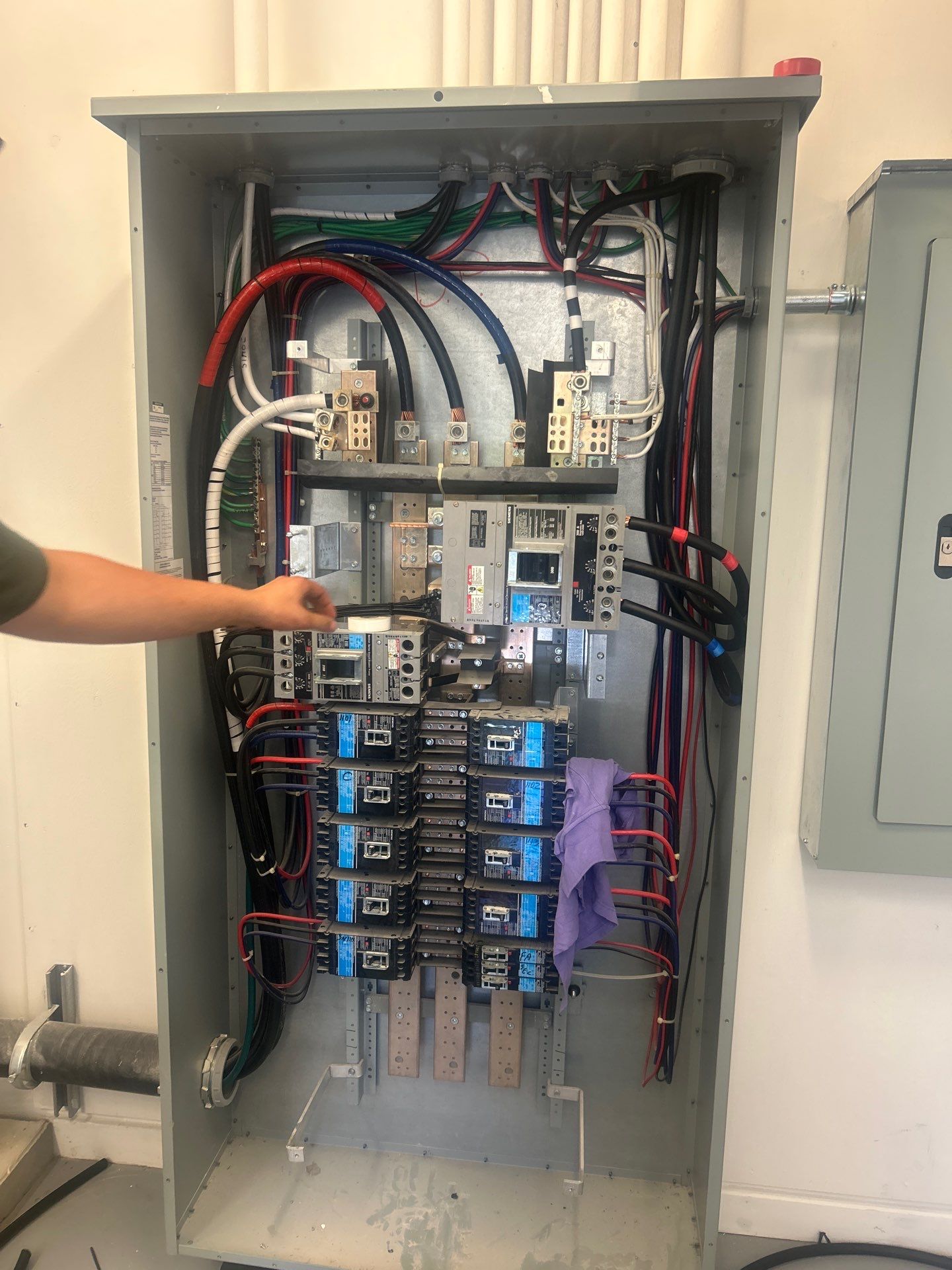 Commercial electrical panel work by KVS Electrical
